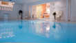 piscina illuminata