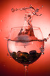 Splashing beverage cup