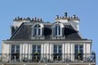 Haut d'un ancien immeuble à Paris