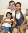 fiatal interacial család gyermeke