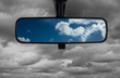 Foto: retroviseur gris avenir vie ciel nuage vision pessimiste reflet retroviseur gris avenir vie ciel nuage vision pessimiste reflet