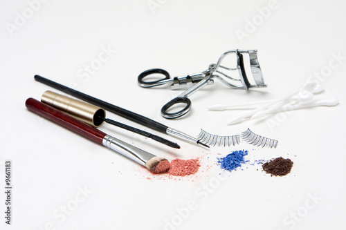 Photo: Makeup set for the eyes with eyeshadows and brush Makeup set for the eyes with eyeshadows and brush