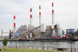 cheminée d'usine avec fumée cheminée d'usine avec fumée