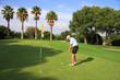 Golf - Golfspieler beim Putten