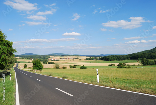 Straße ins Tal Straße ins Tal