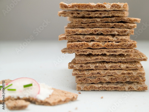 Knäckebrot mit Radieschen