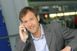 mann jung business telefon reise