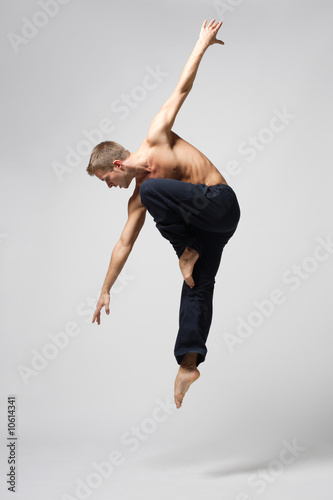 Photo: modern dance modern dance