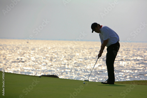 Foto: golf striking golf striking