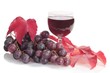 Rotwein mit Trauben