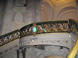 Palier d'escalier monumental.
