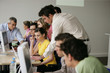 Jeunes adultes en formation comerciale Jeunes adultes en formation comerciale