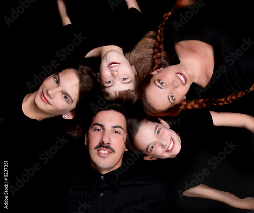 Foto: Portrait of Happy Family with 5 Members Portrait of Happy Family with 5 Members