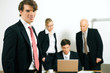 Business Team bei der Arbeit - Potrtät
