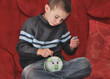 enfant qui economise