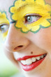 Sourire jeune fille maquillée