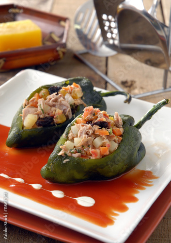 Photo: Chiles rellenos de atún. México Chiles rellenos de atún. México