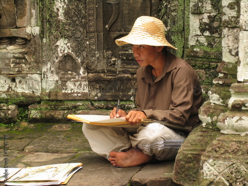 Artiste peintre dans le Temple d'Angkor