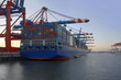 Foto: Containerschiff im Hafen Containerschiff im Hafen