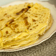 image de crêpes faites main à la chandeleur