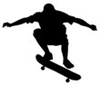 Skatboarder im Sprung