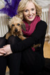 Glückliche Frau mit Hund