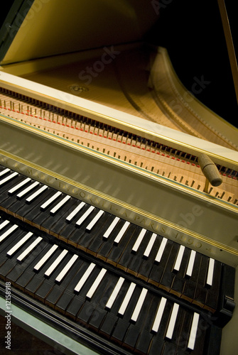 clavecin-ancien-03 clavecin-ancien-03