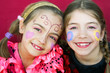 amies souriantes