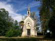 Chapelle dans un parc