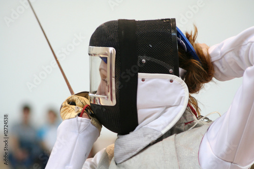 Foto: Fencing mask and foil Fencing mask and foil