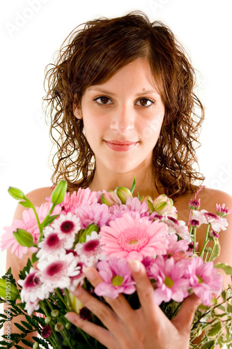 Photo: Frau mit Blumenstrauss Frau mit Blumenstrauss