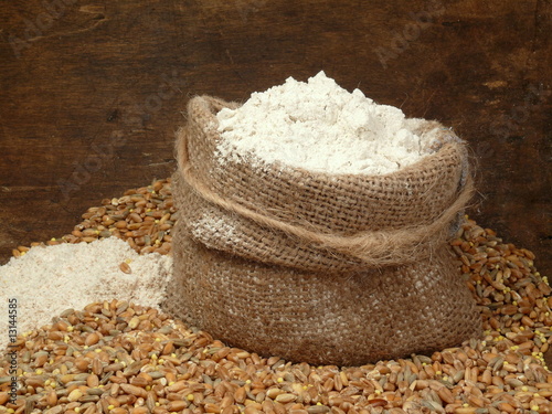 Foto: Mehl im Sack Mehl im Sack
