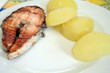 Salmão - Batatas cozidas - salmon - boiled potatoes