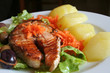 Salmão - Batatas cozidas - salmon - boiled potatoes - saumon