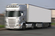 camion sur la route