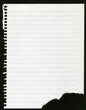 Page de carnet à spirales arrachée. Page de carnet à spirales arrachée.