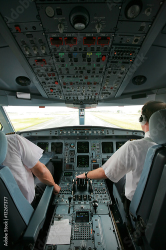 Foto: ailiner cockpit ailiner cockpit