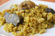 Paella valenciana típica Paella valenciana típica