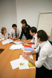réunion de travail avec ordinateur portable
