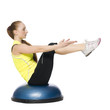 Fitness holka dělá pilates