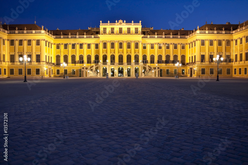 Photo: Wien bei Nacht, Schloss Schönbrunn Wien bei Nacht, Schloss Schönbrunn