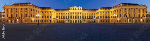 Photo: Wien bei Nacht, Schloss Schönbrunn Wien bei Nacht, Schloss Schönbrunn