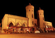 Nauener Tor_schraeg_Nachts beleuchtet