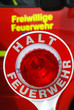 Freiwillige Feuerwehr im Einsatz Halt Feuerwehr Absperrung