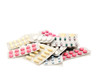médicaments sur fond blanc