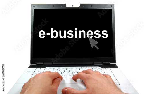 Photo: Am Laptop arbeiten Am Laptop arbeiten