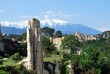 Le Canigou derrière les Orgues d'Ille Le Canigou derrière les Orgues d'Ille