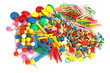 fournitures pour le bureau : punaises, trombones, magnets...