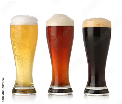 Foto: Three cold beer, isolated on white Three cold beer, isolated on white
