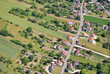 vue aériènne maison, route, champ
